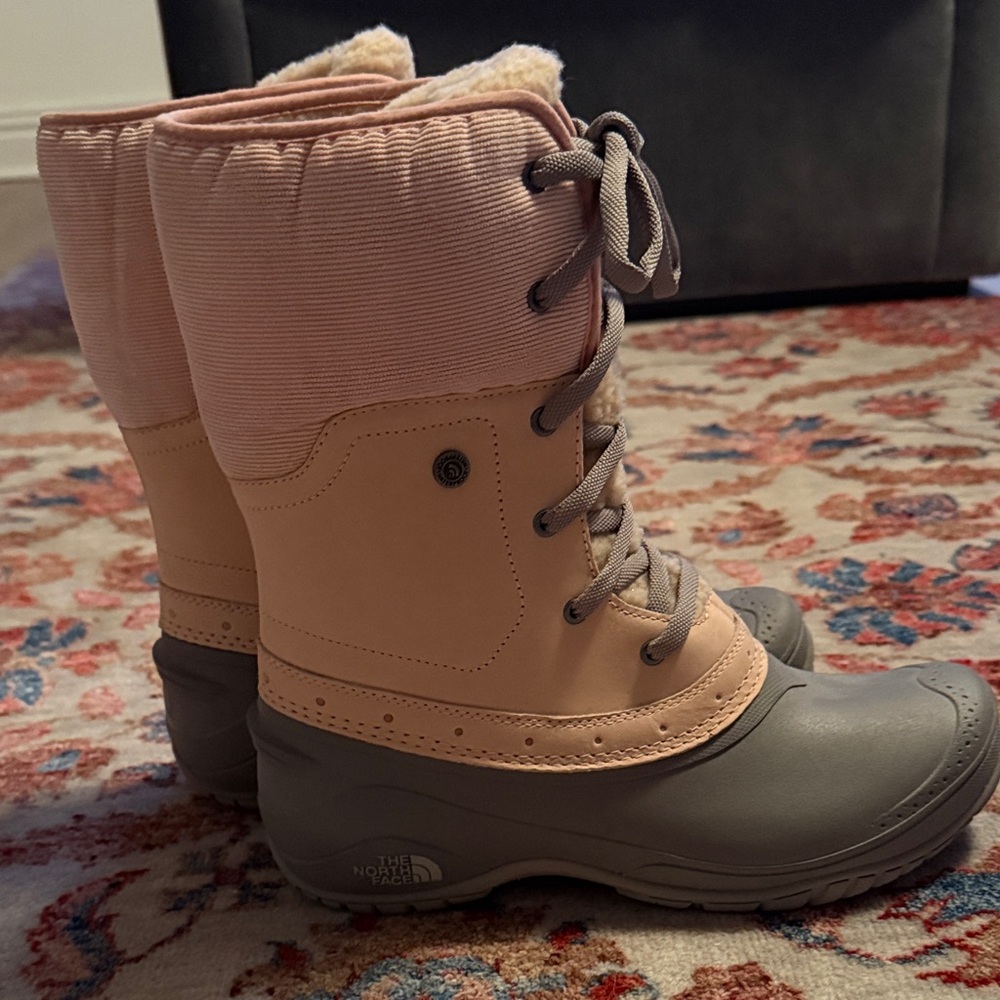 The North Face Women's Blush and Gray Winter Boots, NWOT, never worn